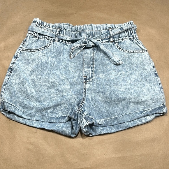 TGLA Tie Front Acid Wash Shorts Size M - Picture 1 of 11